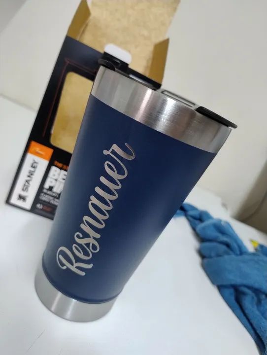 Garrafa Térmica e Canecas Personalizadas - gravação laser - Foto 3