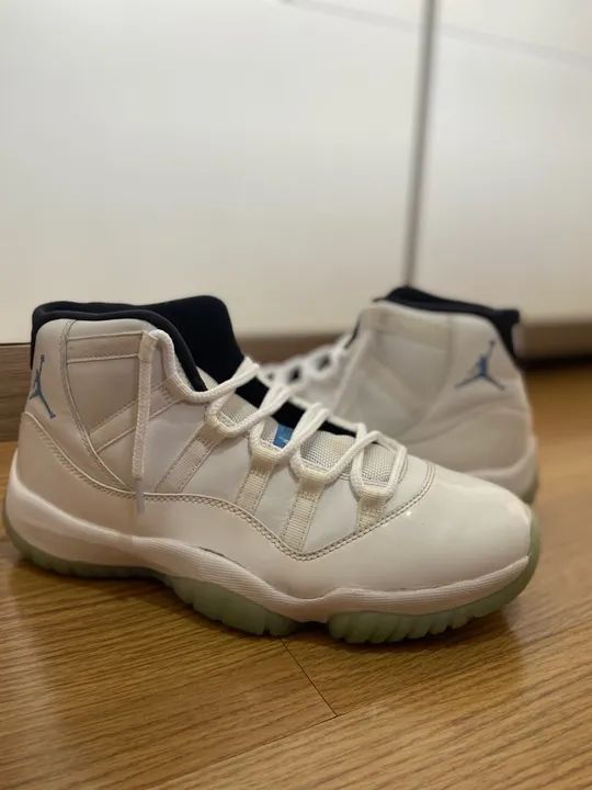 Air Jordan 11 Retro - Branco