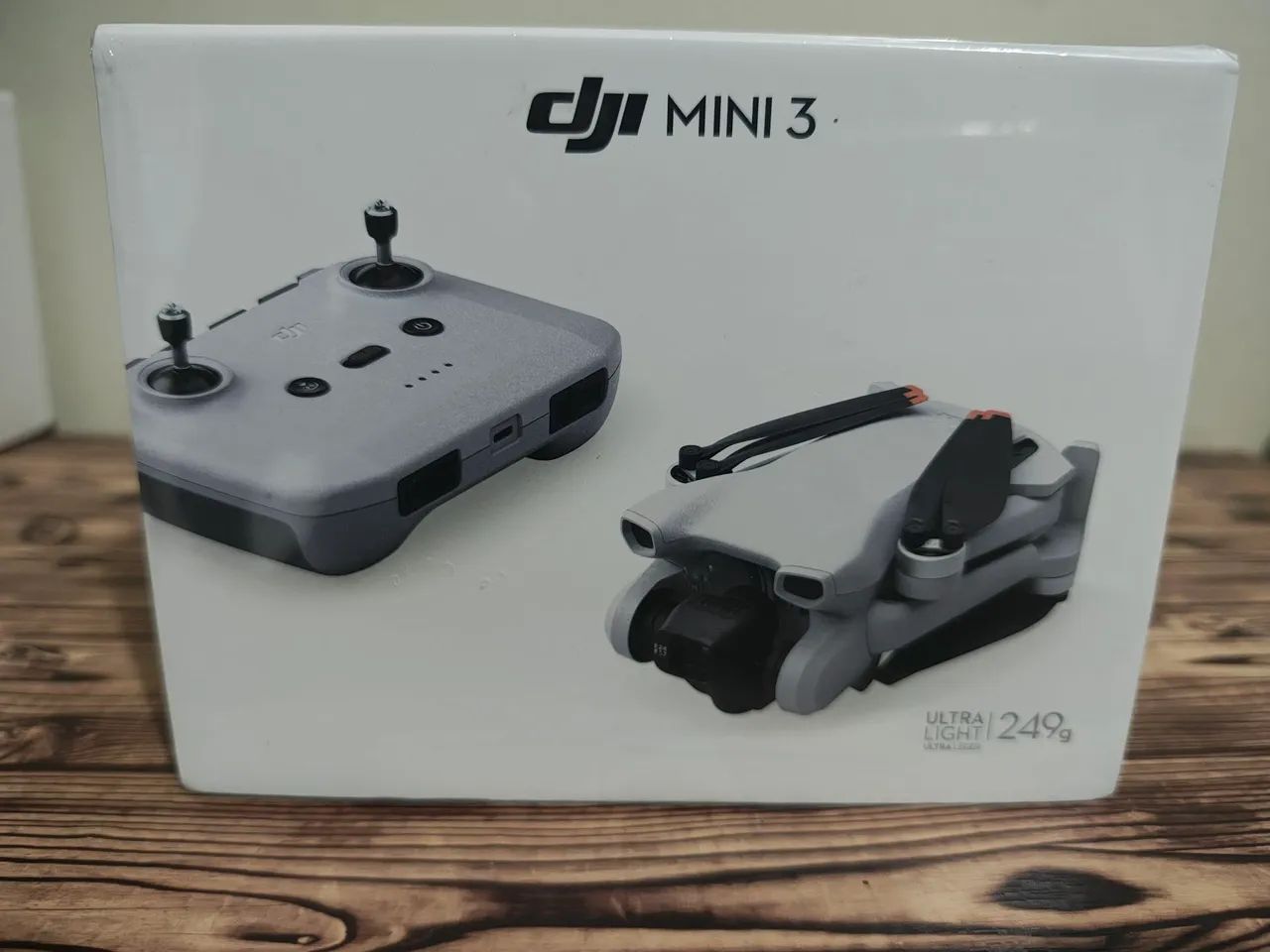 Drone DJI mini 3 standart NOVO e LACRADO com invoice em nome do comprador 