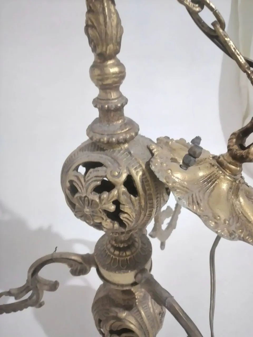 Raro Lustre de Bronze Antigo anos 70 - Foto 2