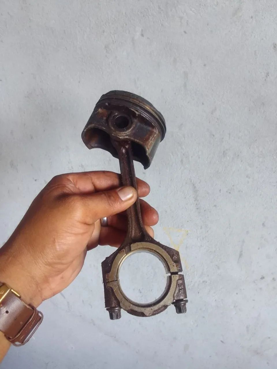 Biela para motor de carro