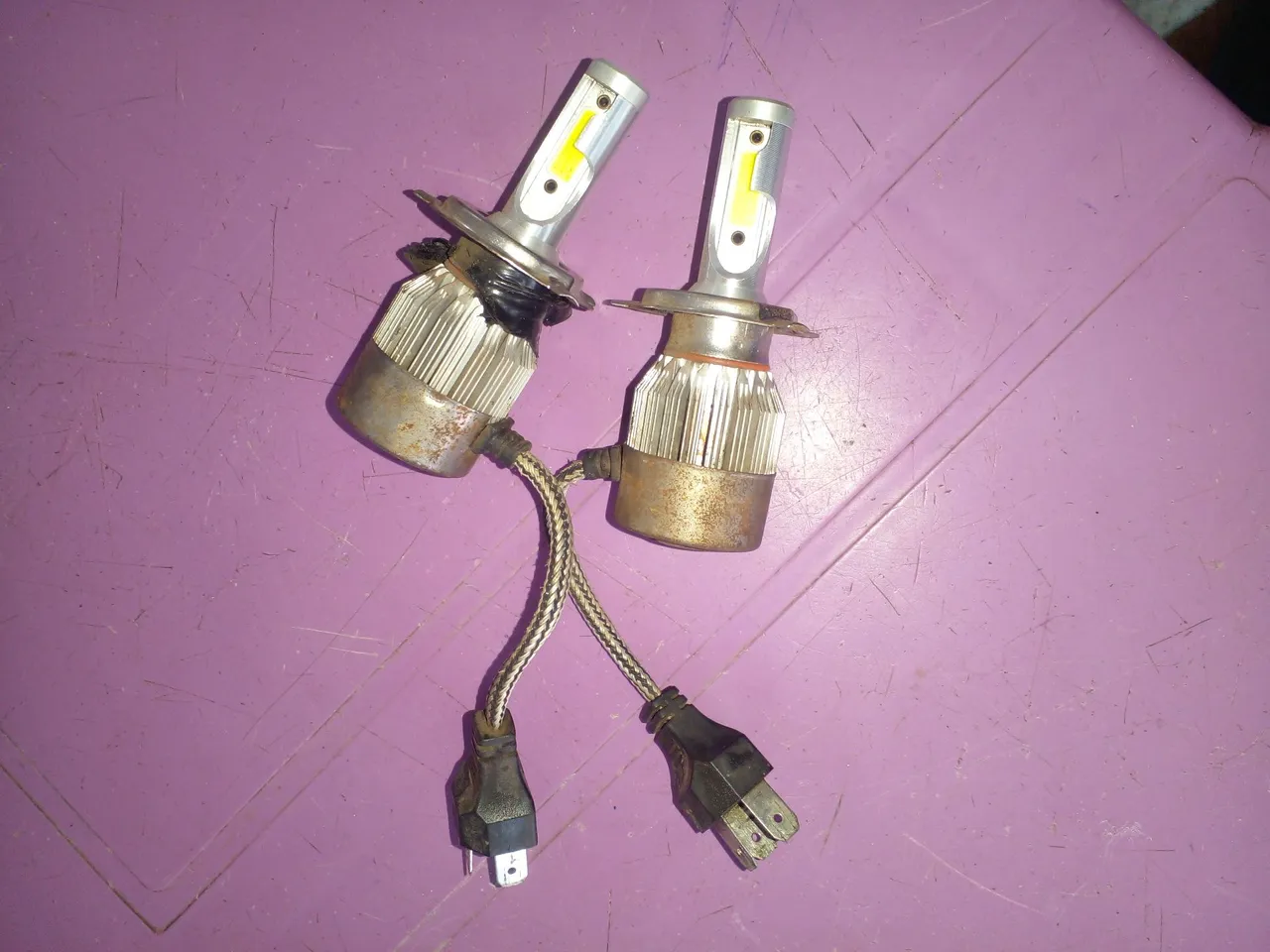 Lâmpadas LED para Farol de Carro - 12v - 60A