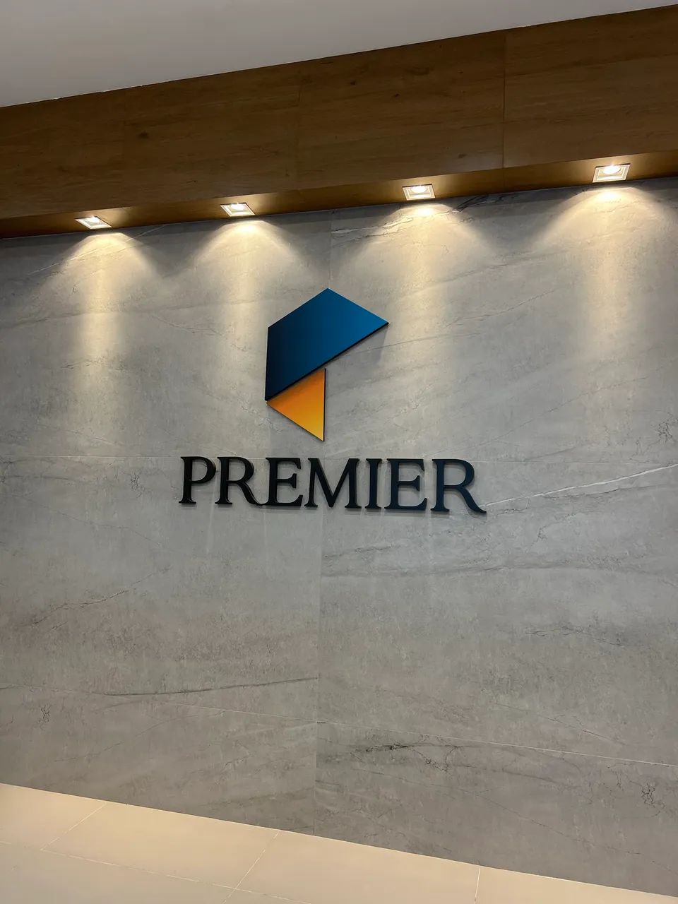 Premier centro médico e empresarial 