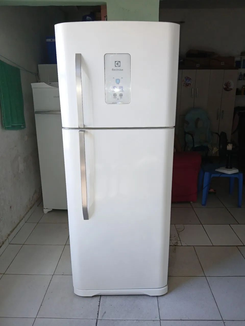 Geladeira Electrolux Frost Free funcionando perfeitamente bem 