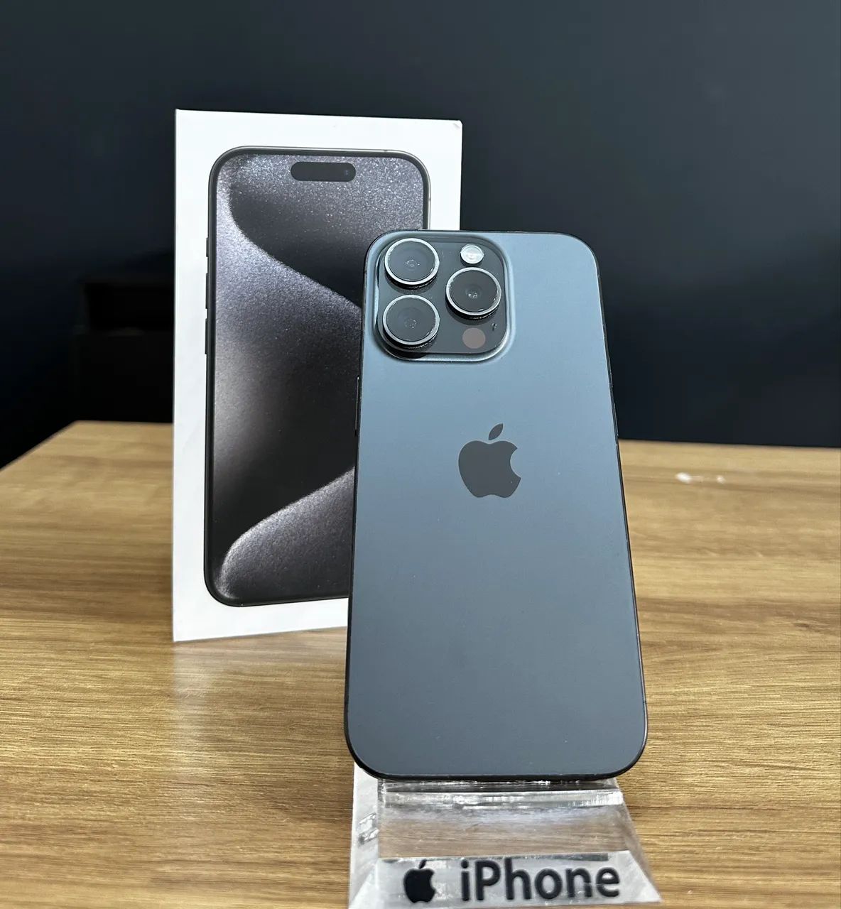 iPhone 15 Pro 128gb preto semi novo em excelente estado
