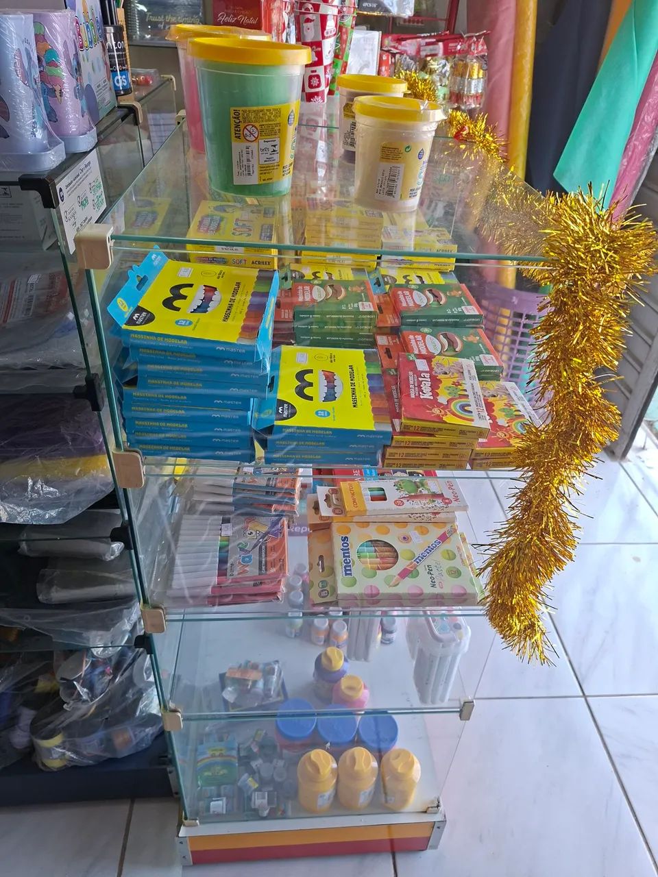 Vitrine 1,05 X 40 semi nova  - Foto 3