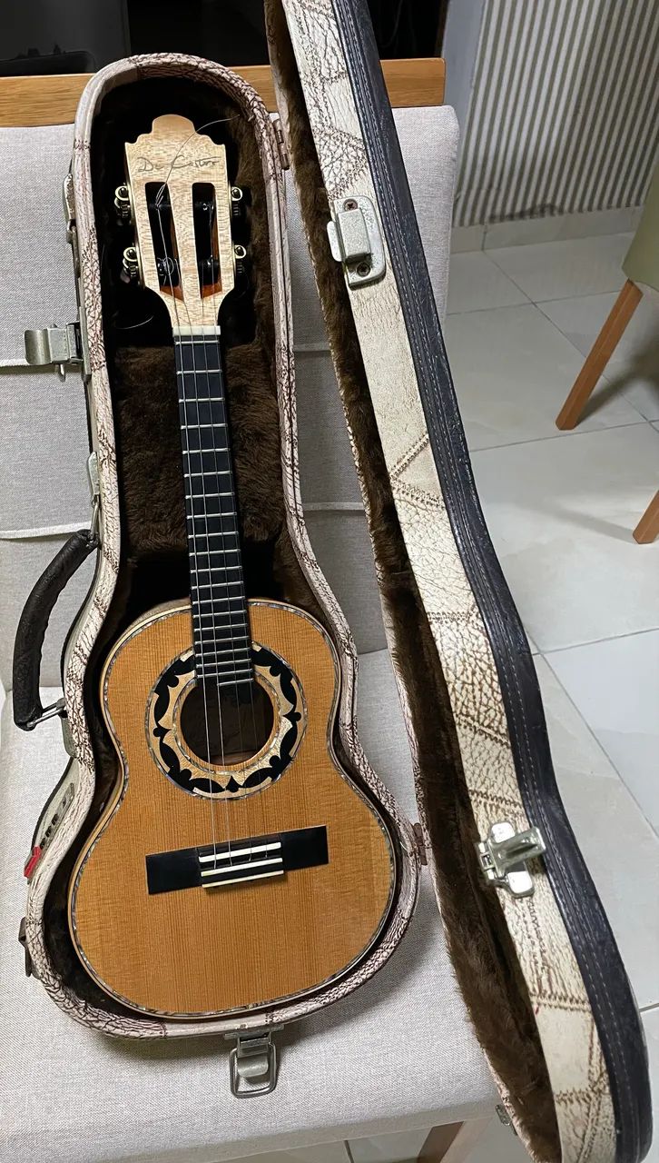 Cavaquinho De Castro