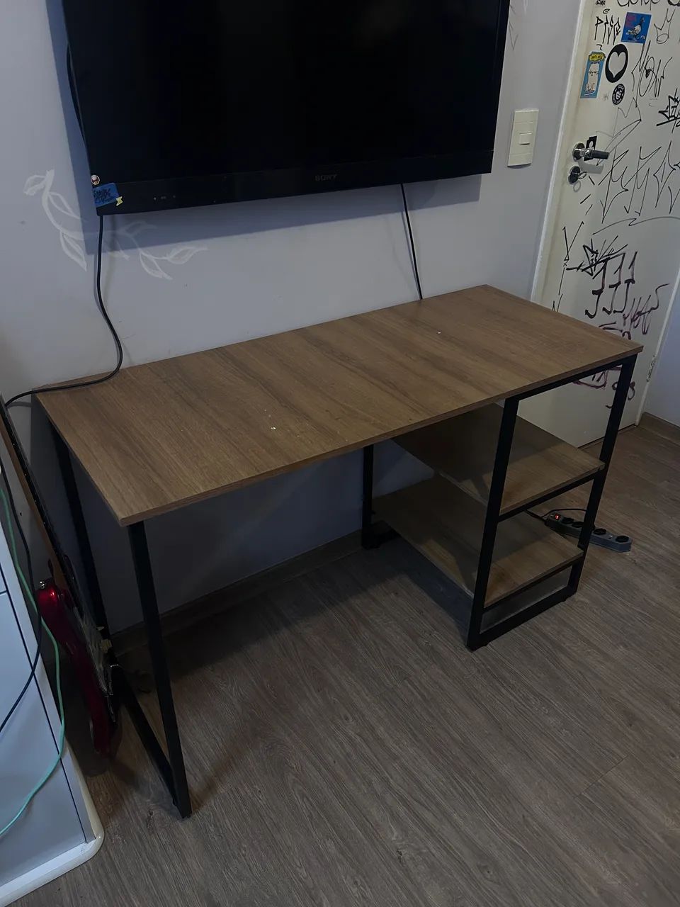 Escrivaninha Industrial | Seminova 64840834353410120