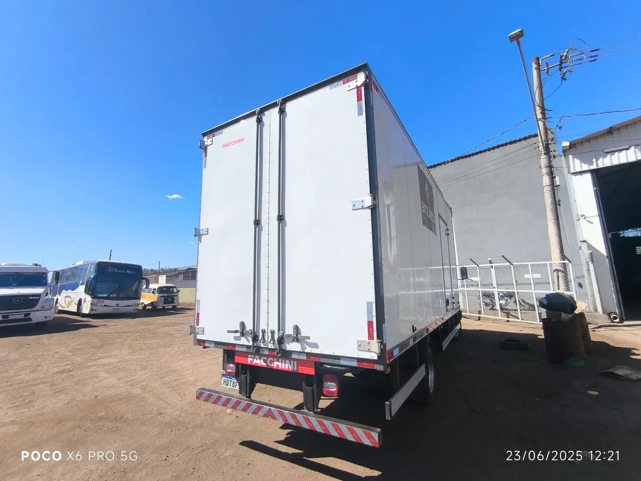 Caminhão 8-150 89milkm - Foto 4