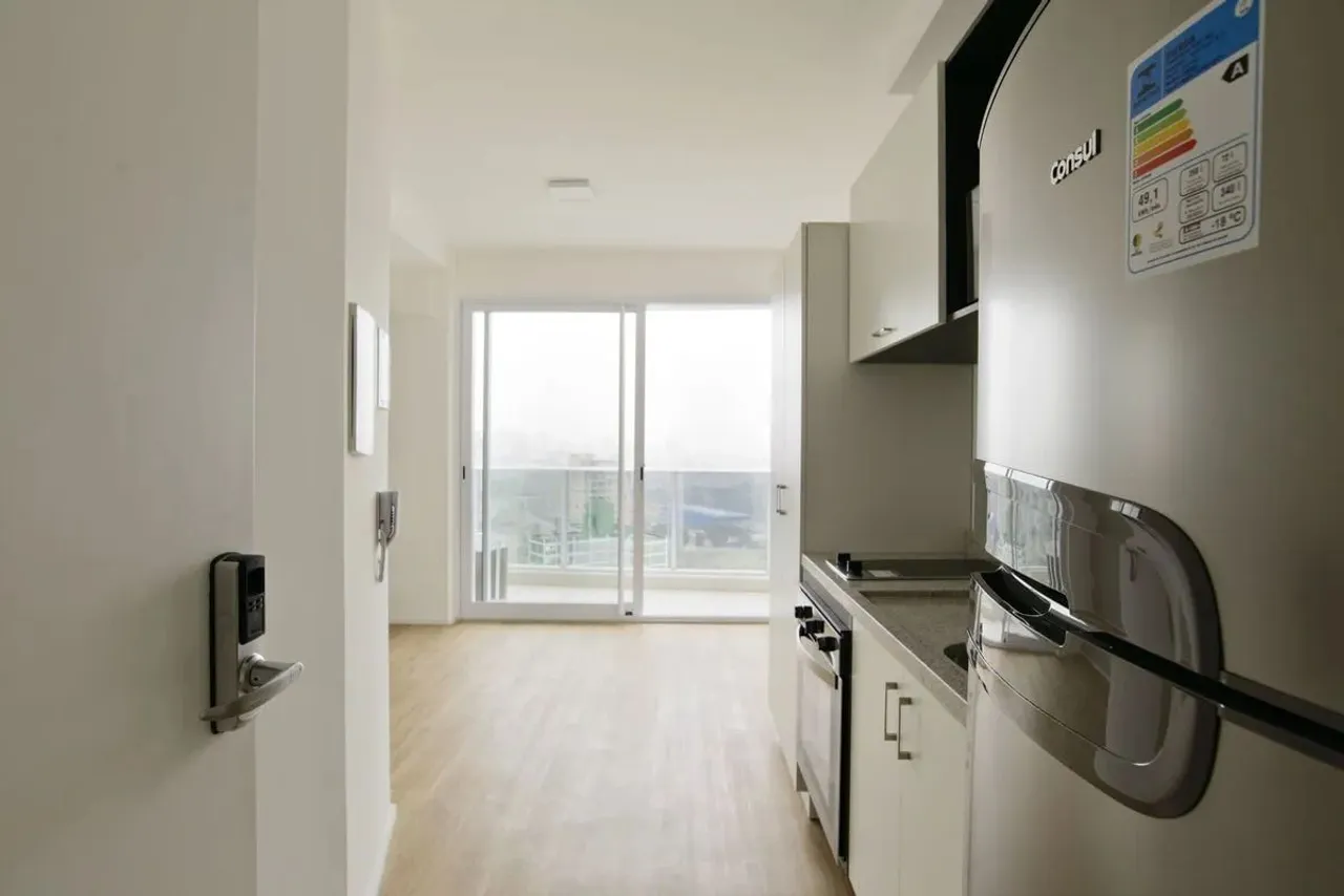 Apartamento com 1 Quarto para alugar, 21m² - Centro