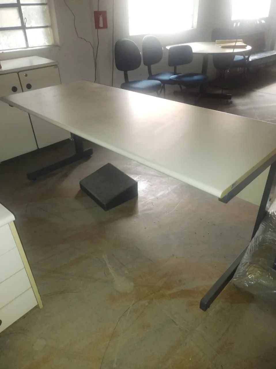 Mesa de Escritório - Tamanho Grande (Chefia) - Foto 4