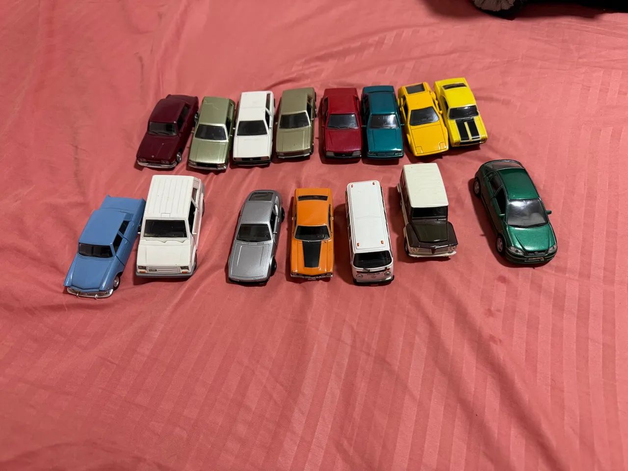 Coleção de Carrinhos em Miniatura