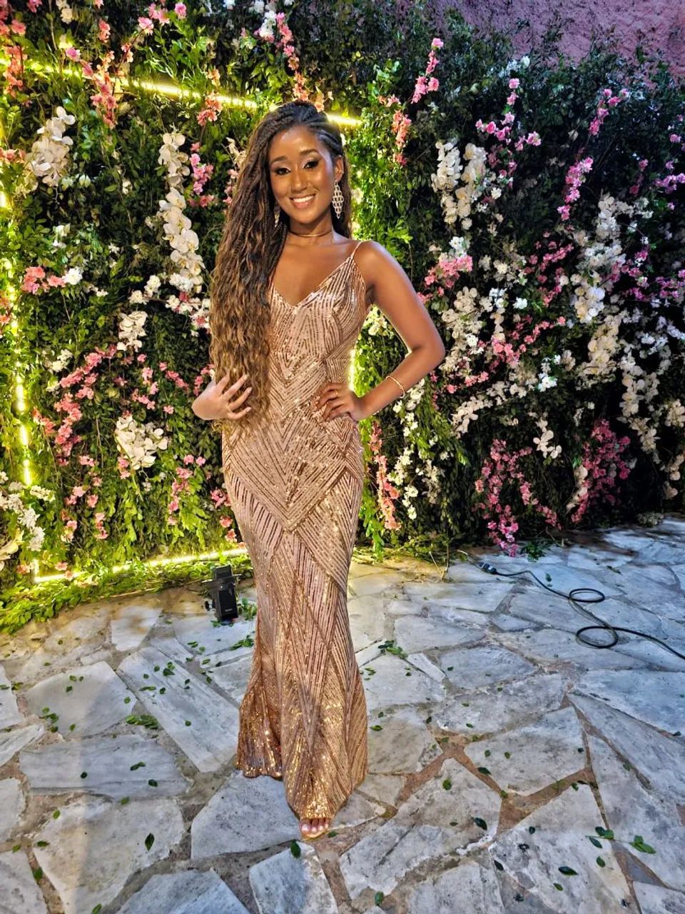 Vestido de Festa Dourado com Brilho (Shein) Roupas Jardim de