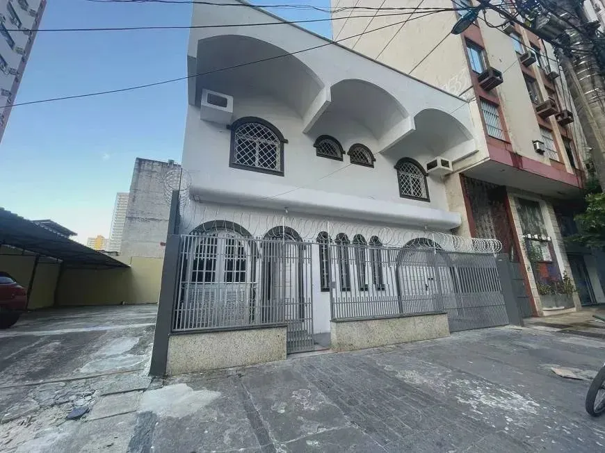 Casa com 4 quartos - Nazaré locação