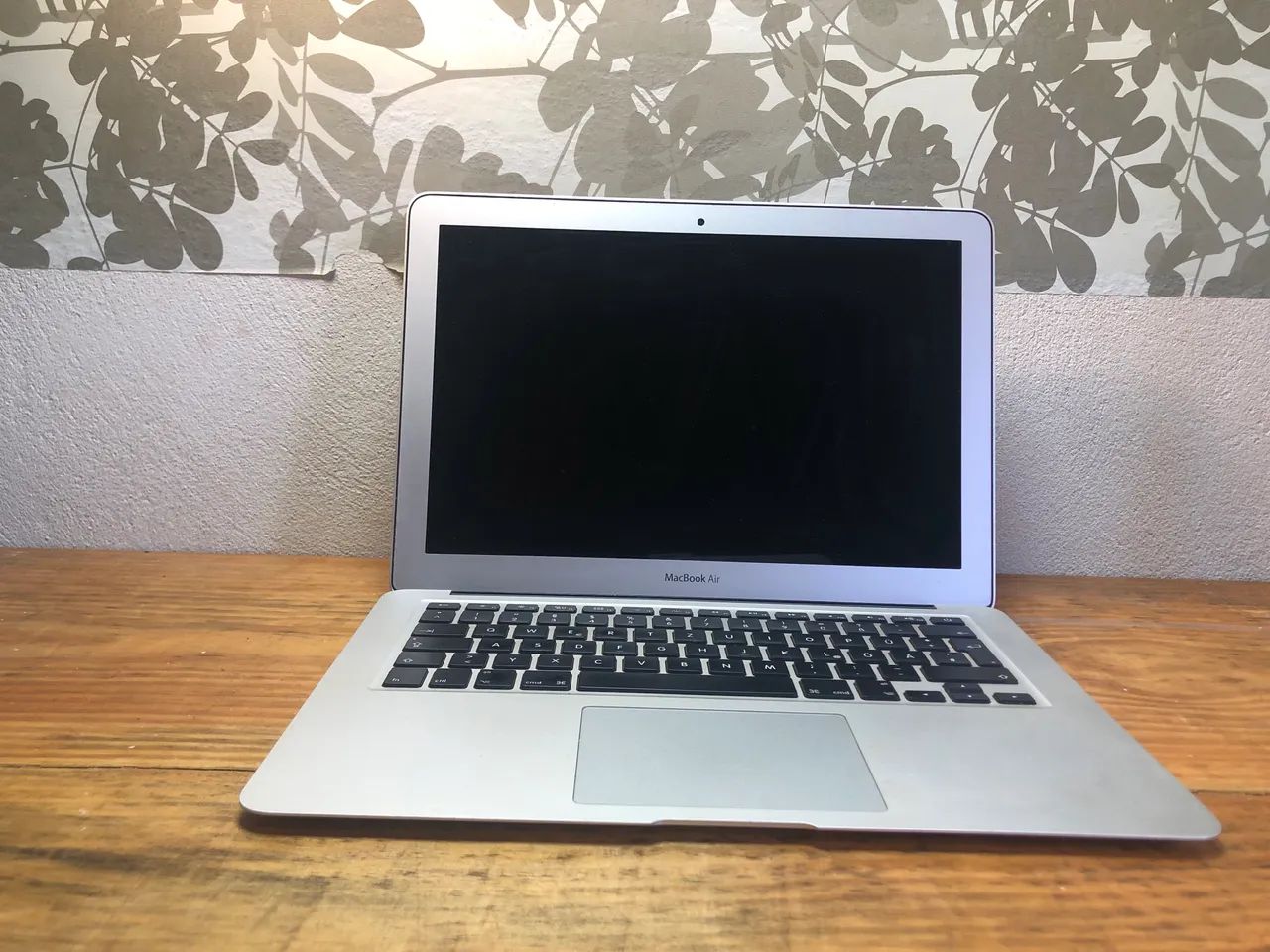 MacBook本体 MacBookAir2017 MacBook Air 2017 ainda vale a pena em 2022?