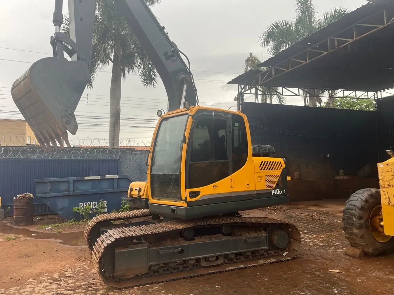 Escavadeira Hyundai 140lc9 s - Foto 5