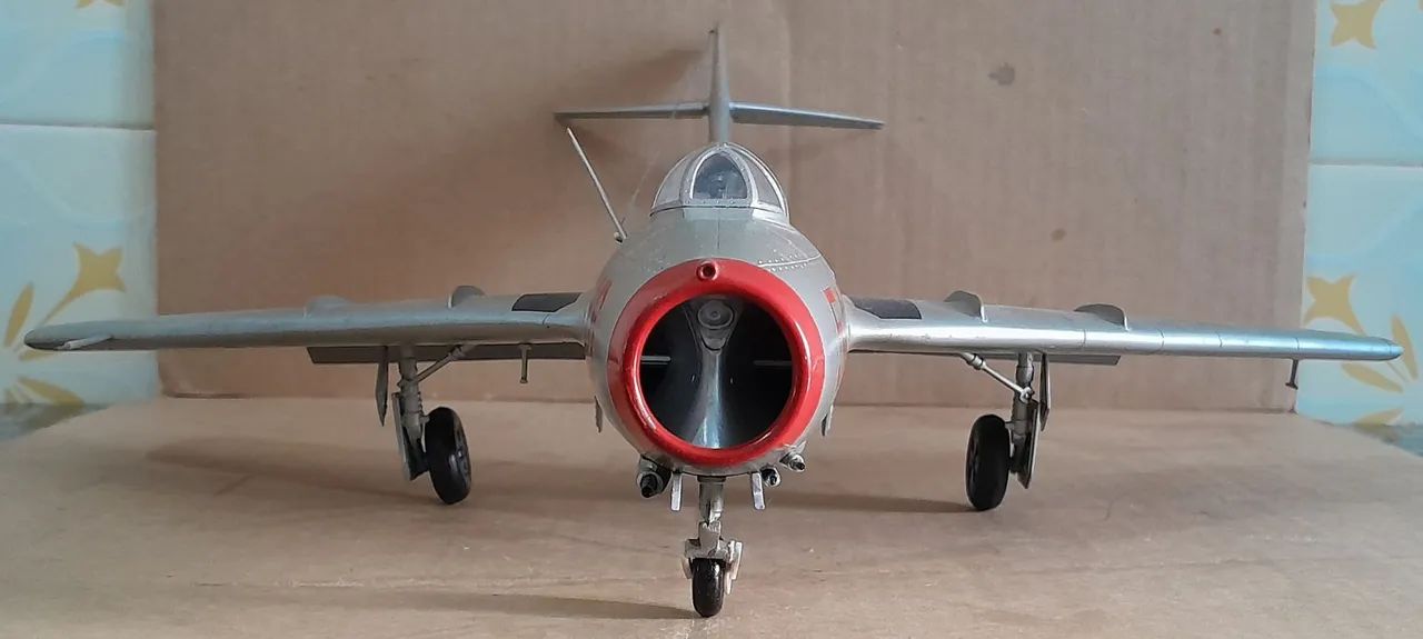 MIG-15 1/32 Montado - Foto 3