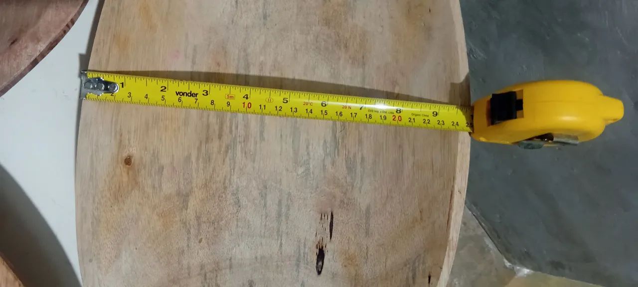 Centro  de mesa de madeira maciça rústico. - Foto 2