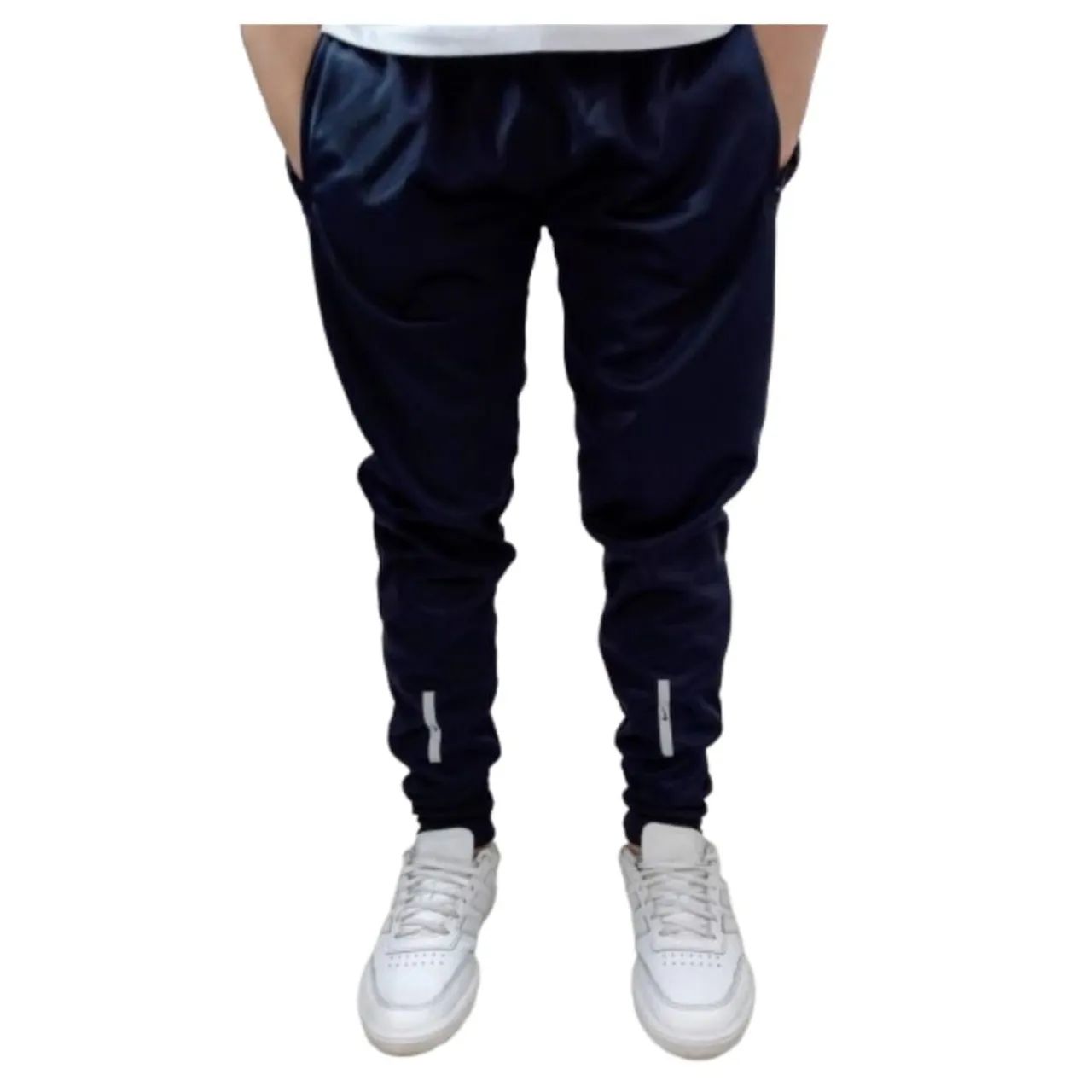 Calça Jogger Esportiva Preta - Conforto e Estilo! - Foto 4