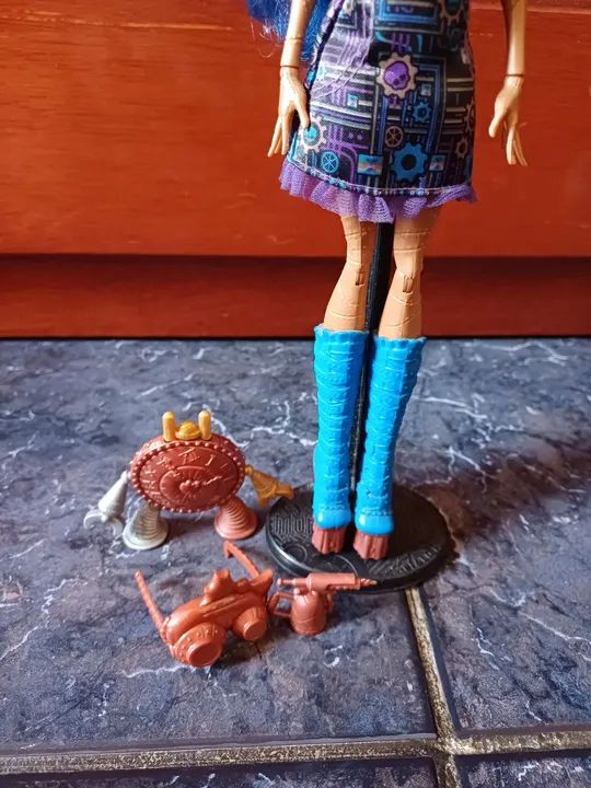Boneca Monster High Robecca Steam - Art class - Foto 4