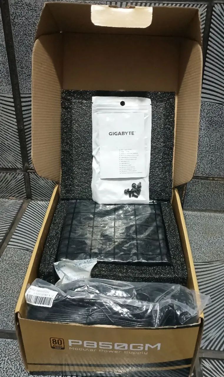 Fonte GIGABYTE P850GM 80 Plus Gold 850W Modular - Foto 3