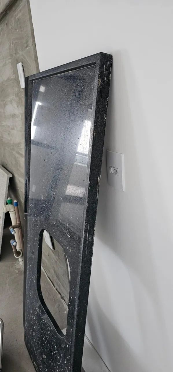 Vendo Bancada Granito Preto são Gabriel + Cuba de embutir + Ralo + Frontão Pia - Foto 4
