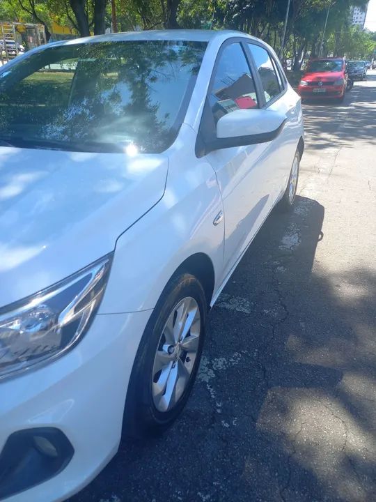 Onix Hatch LT Turbo Mecânico 2020 - Foto 2