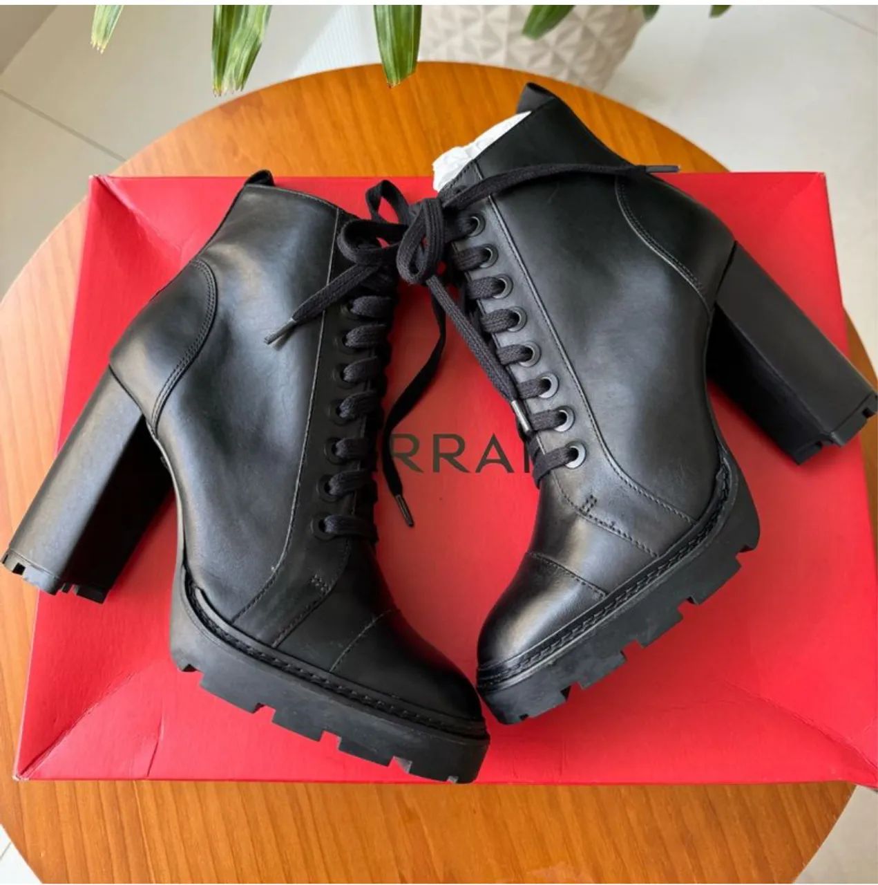 Bota Carrano