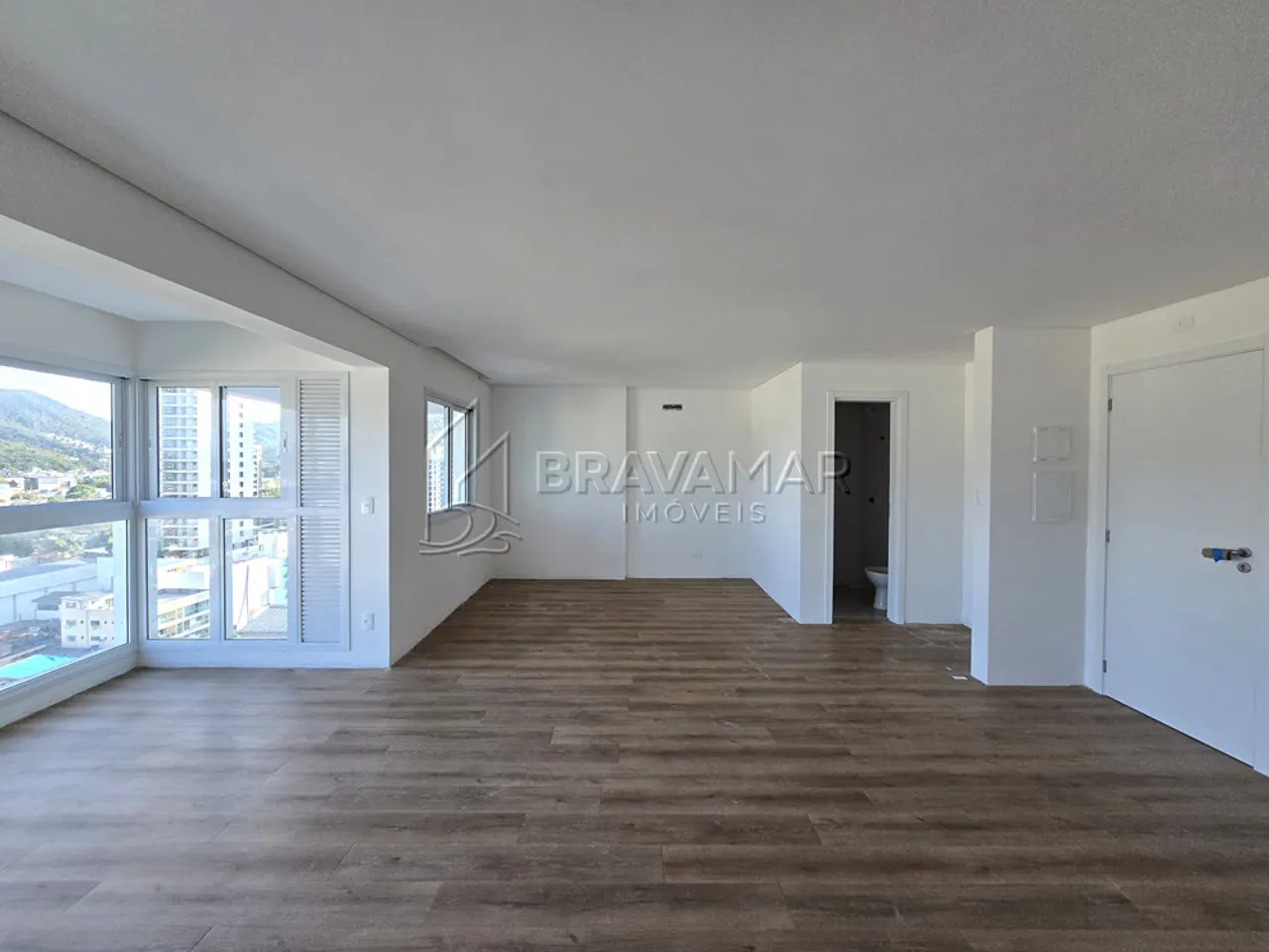 Studio à Venda em Localização Privilegiada - Ideal para morar ou Investir na Praia Brava -