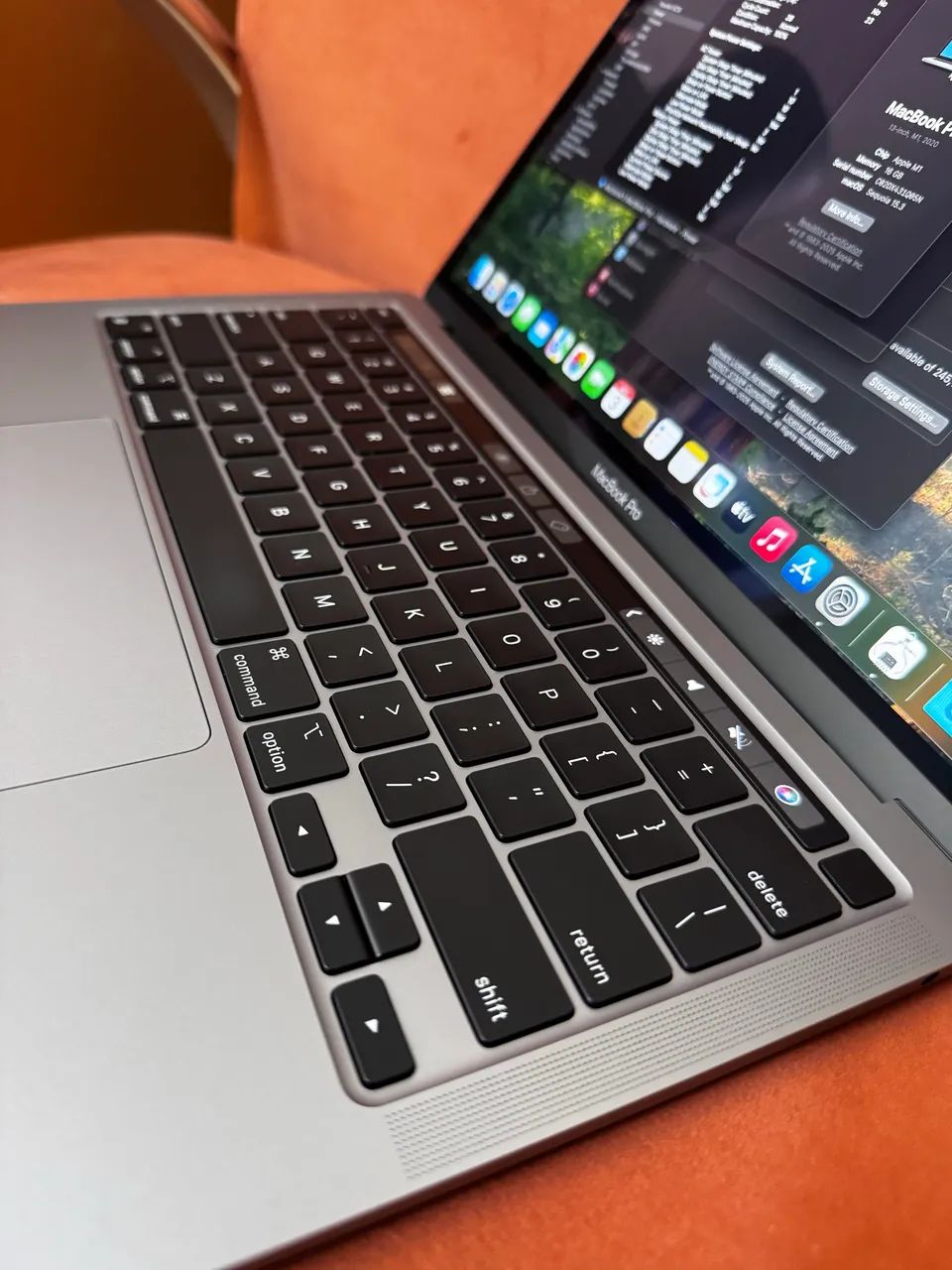 DDD　MacBook Pro (M1, 2020) 16GB Apple Macbook Pro M1 Chip Retina 13.3 16GB 256GB - Peças