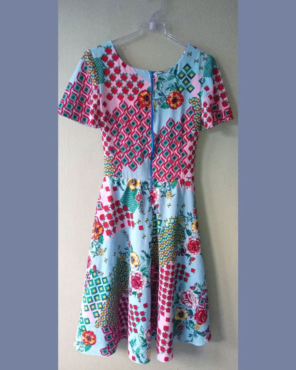 Vestido Midi Floral Colorido - Foto 4