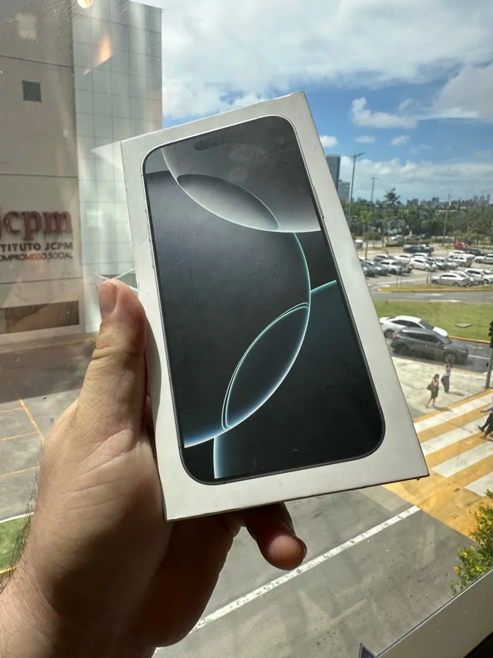 iPhone 16 Pro Max 256GB - Acompanha documento de compra e garantia de 1 ano