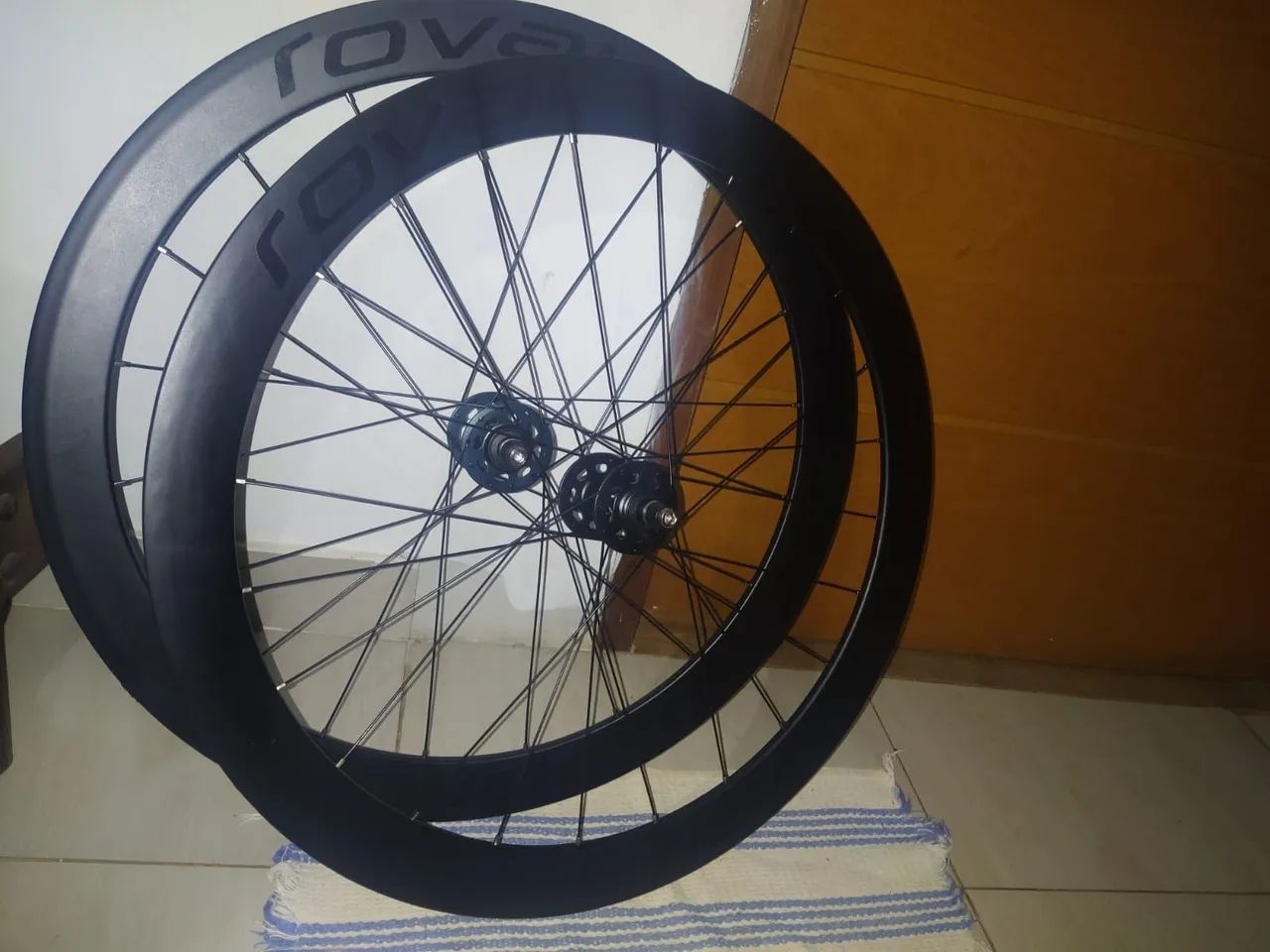 Rodas de carbono para bicicleta