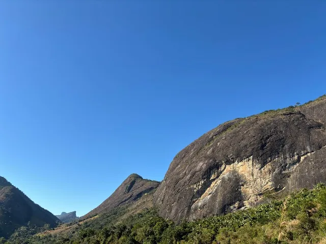 MINI-CHÁCARAS EM MUQUI