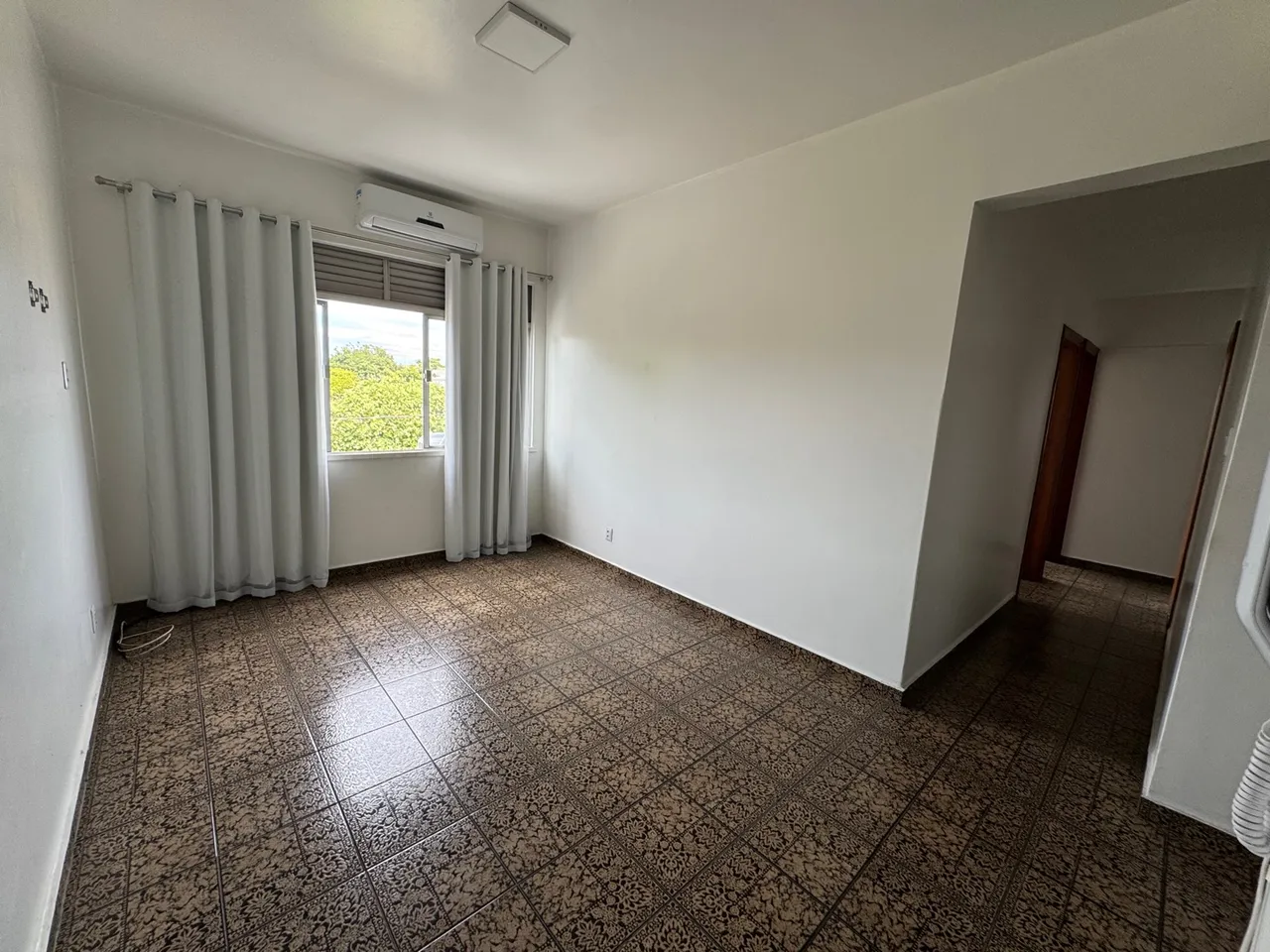 Ed. Almirante Tamandaré - 3/4, bem distribuído e bem conservado na Cidade Velha