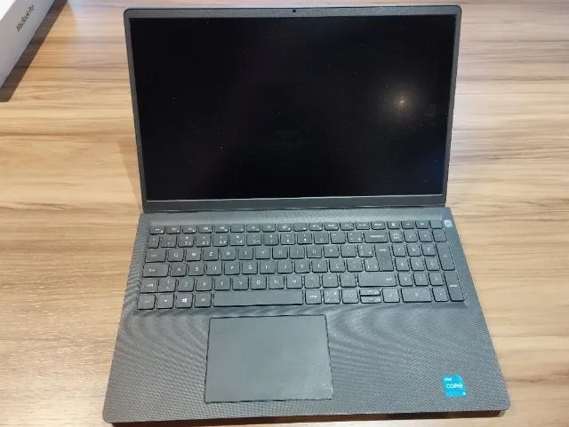 Notebook Dell Vostro 15 3510 I3-1115G4, 8GB Ram, 256 GB SSD Notebook Dell Vostro 15 3510 I3-1115G4, 8GB Ram, 256 GB SSD