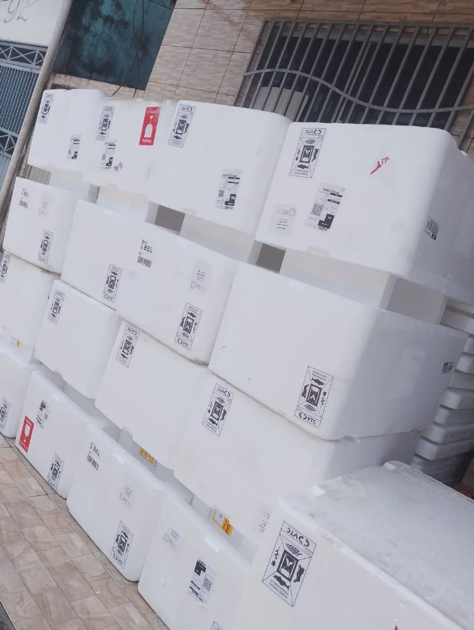 Isopor / Caixas térmicas para transporte de alimentos - Foto 3