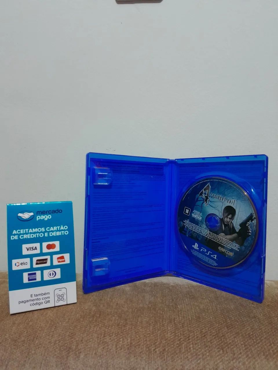 Resident Evil 4 Original PS4 - Foto 3