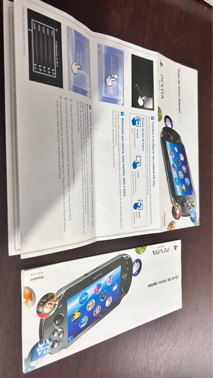 Manuais PS Vita português e espanhol (2x1) - Foto 2