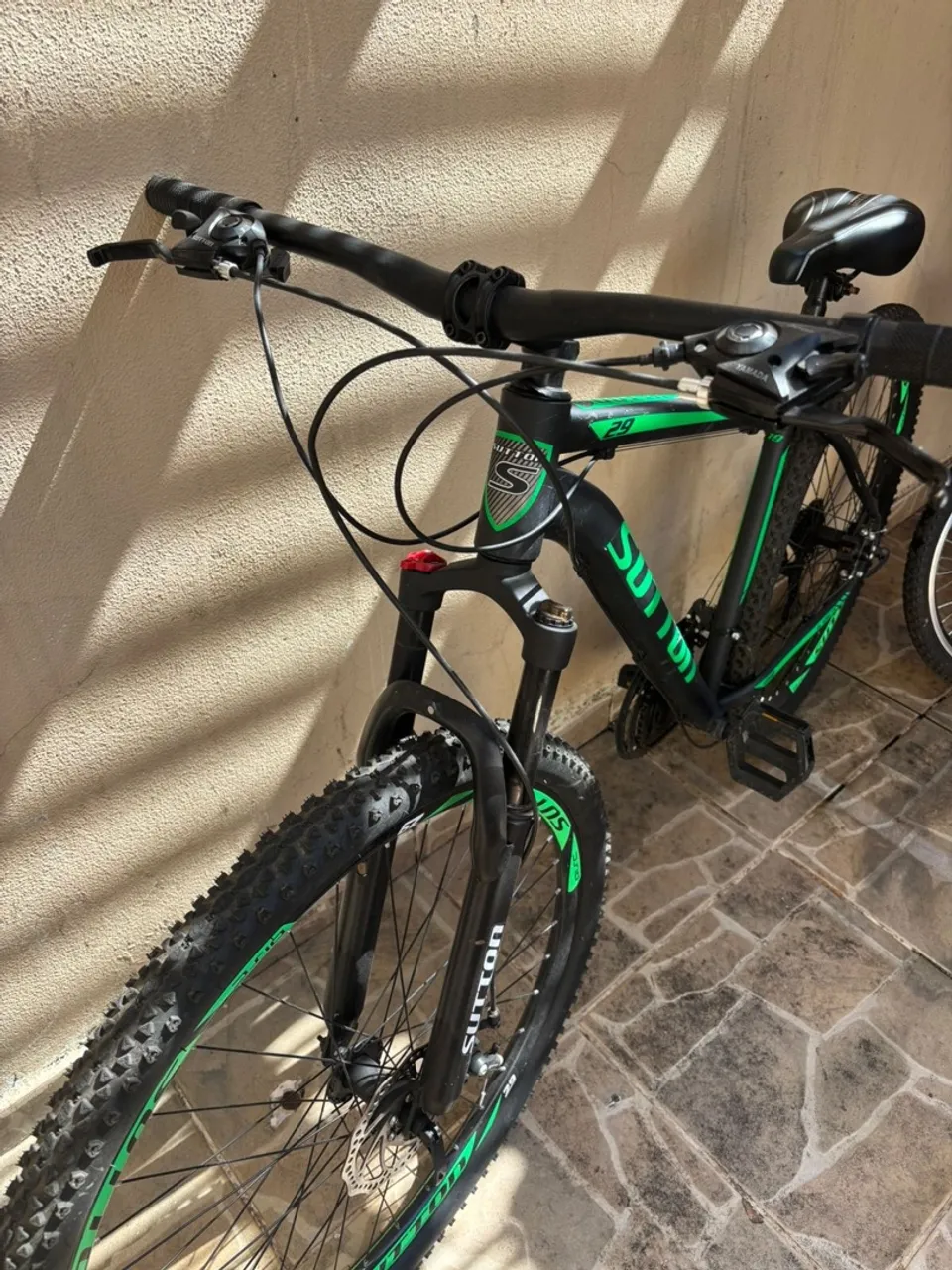 Bicicleta Aro 29 Sutton - Design Moderno e Desempenho