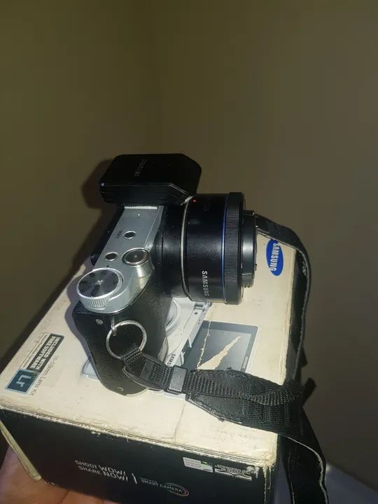 Camera Samsung NX3000<br>20.3mp/ wi-fi <br>Vai na caixa<br> - Foto 3
