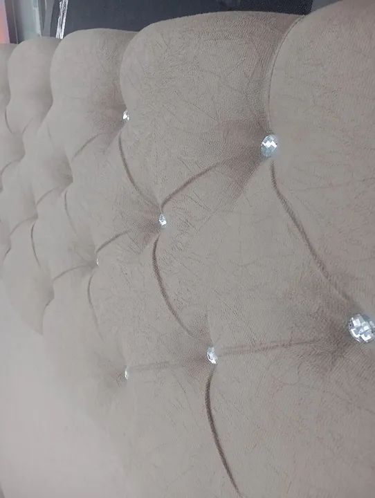 Cabeceiras com botões de strass  - Foto 5