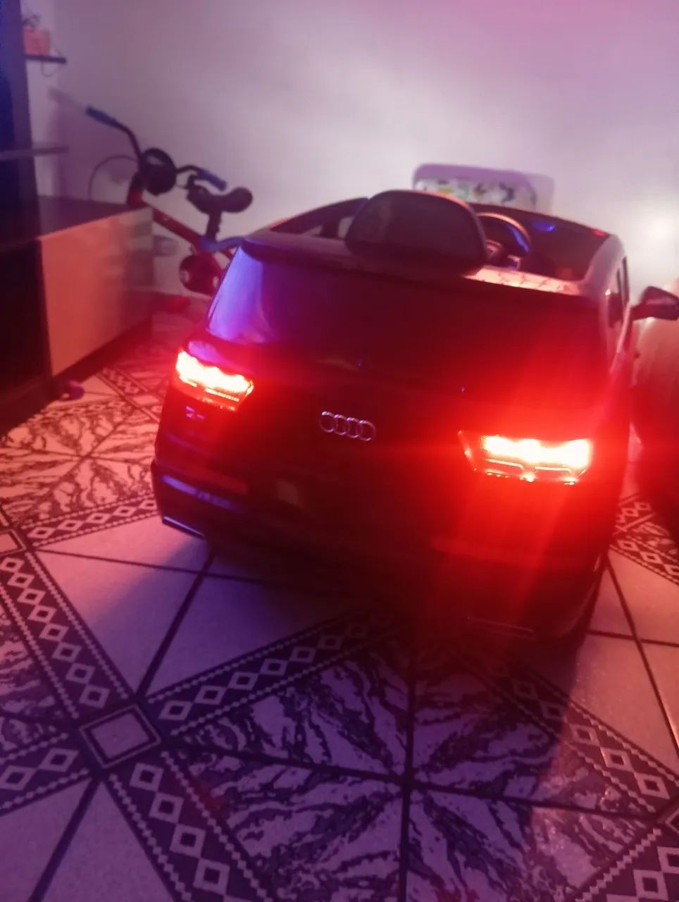 Carrinho elétrico Audi Q7 12v - Foto 2