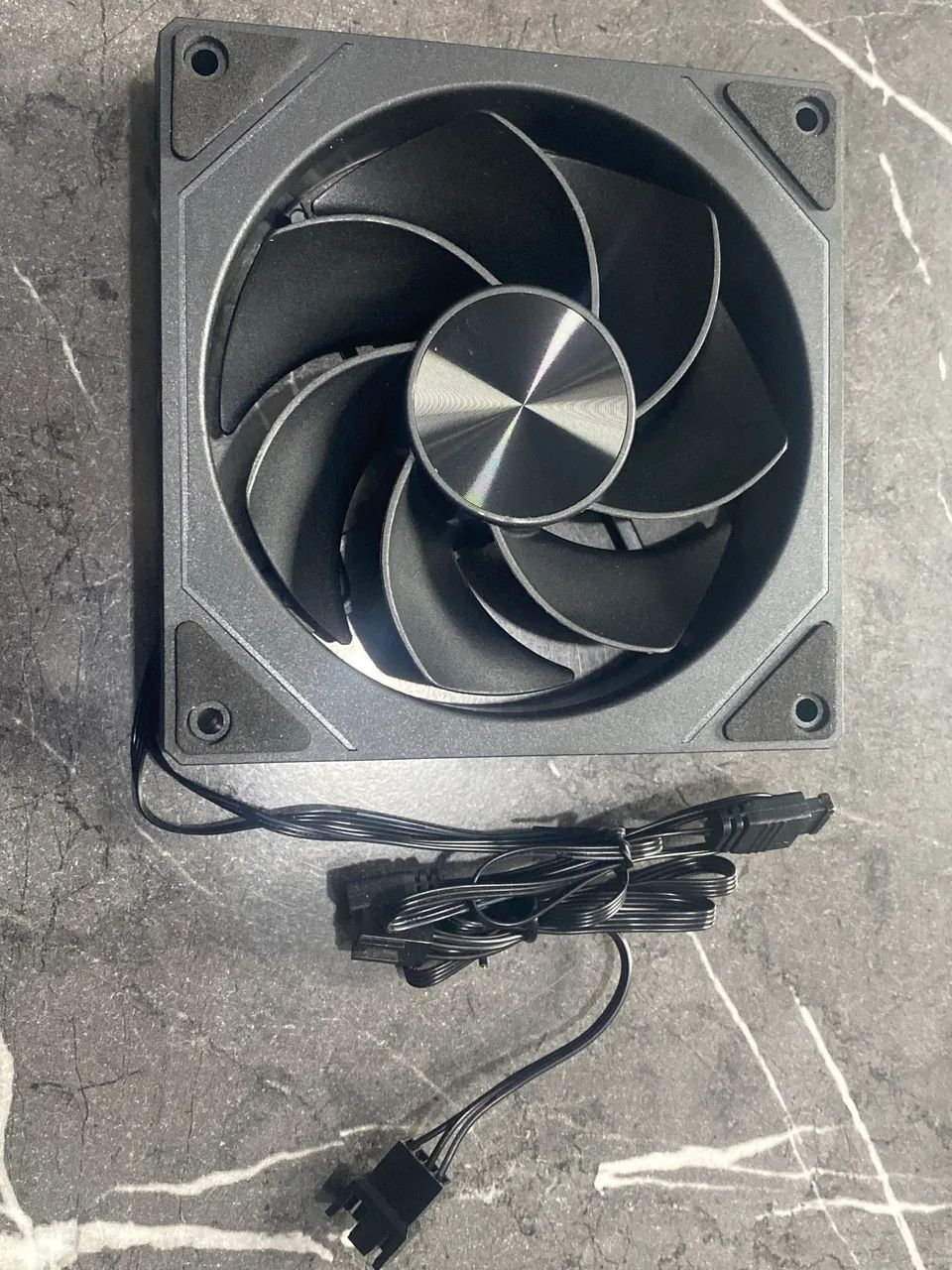 2x FAN PRISM RS4 BLACK REVERSE