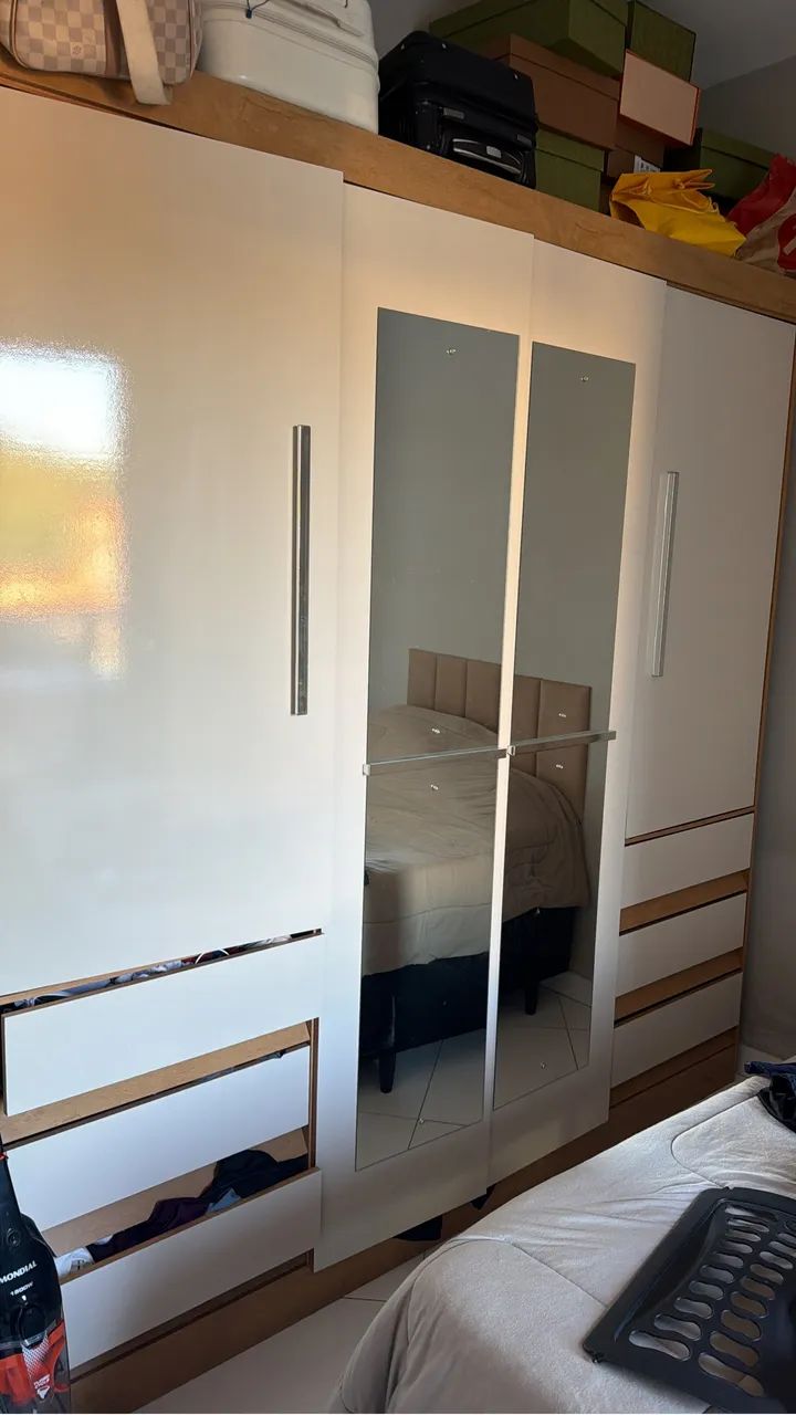 Guarda roupa casal grande 