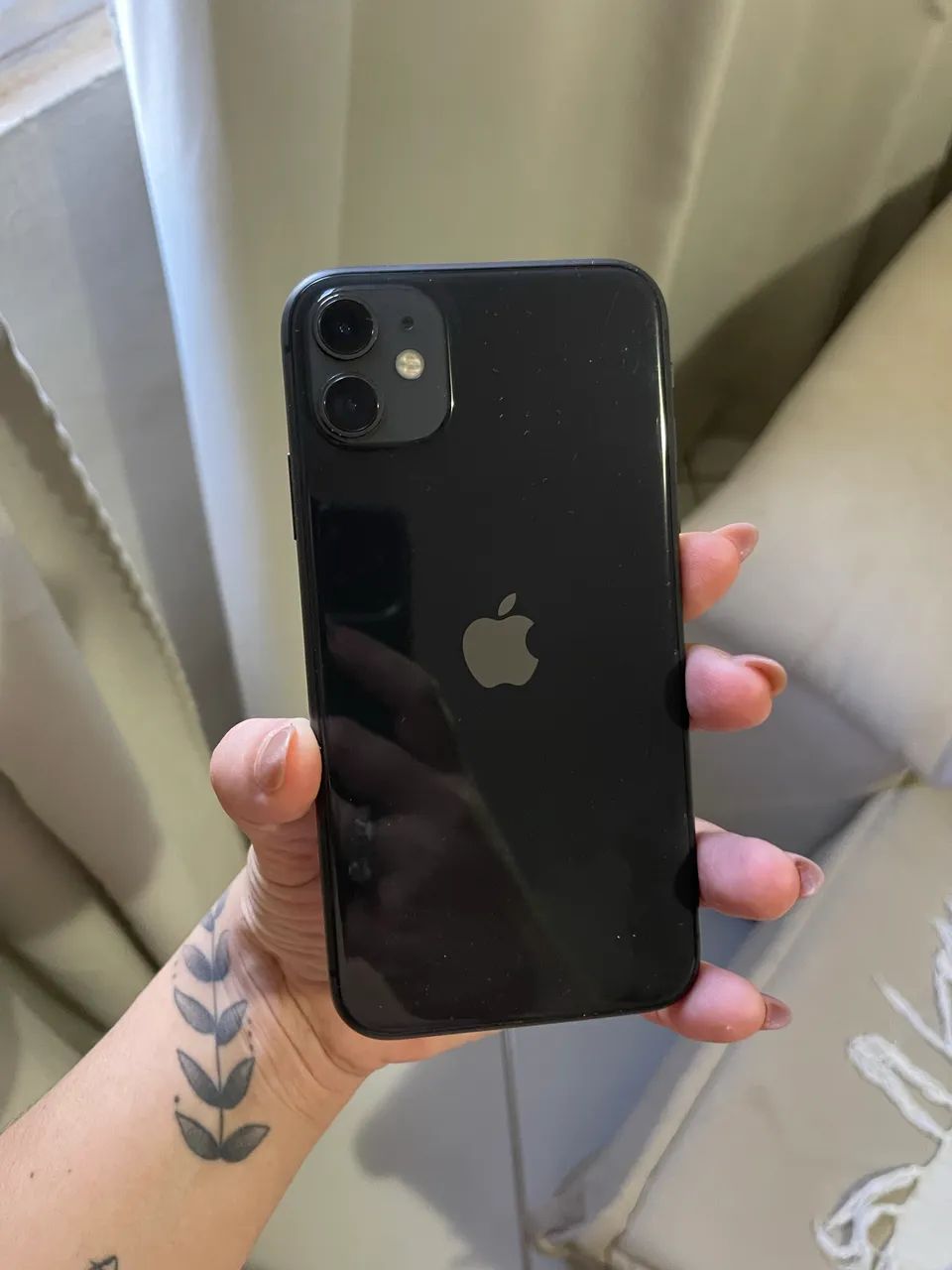 Vendo iPhone 11 em excelente estado  - Foto 2