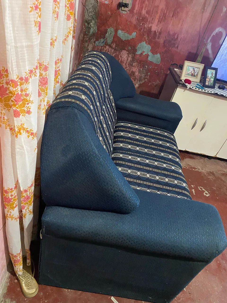 Sofá dois lugares todo bom (sem avaria)  - Foto 2