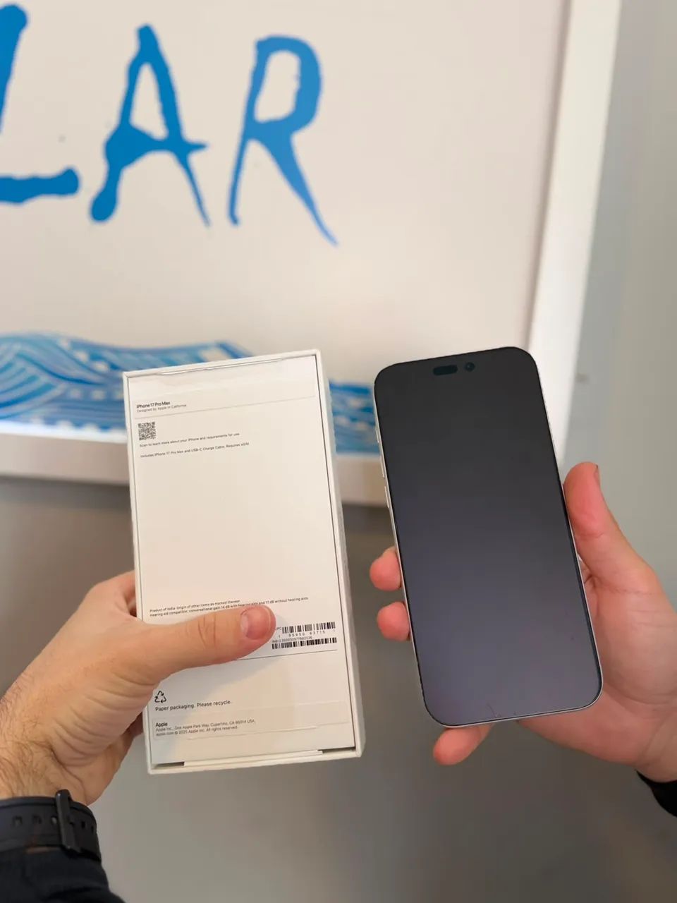 IPHONE 17 PRO MAX SILVER  - Foto 4