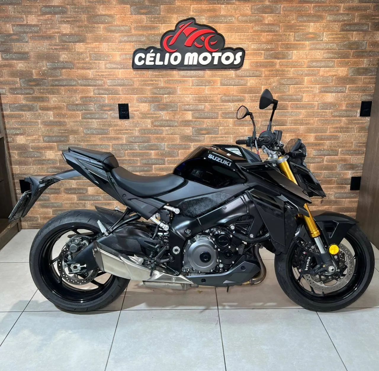 スギ Suzuki 1000 2026 - 1504152213 | OLX
