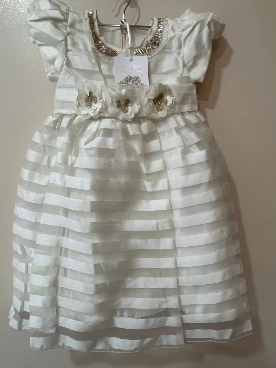 Vestidos infantis diversas grifes